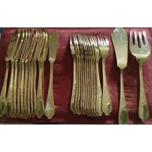 Service à poisson et service à entremets et petites cuillères  à moka en métal blanc doré  