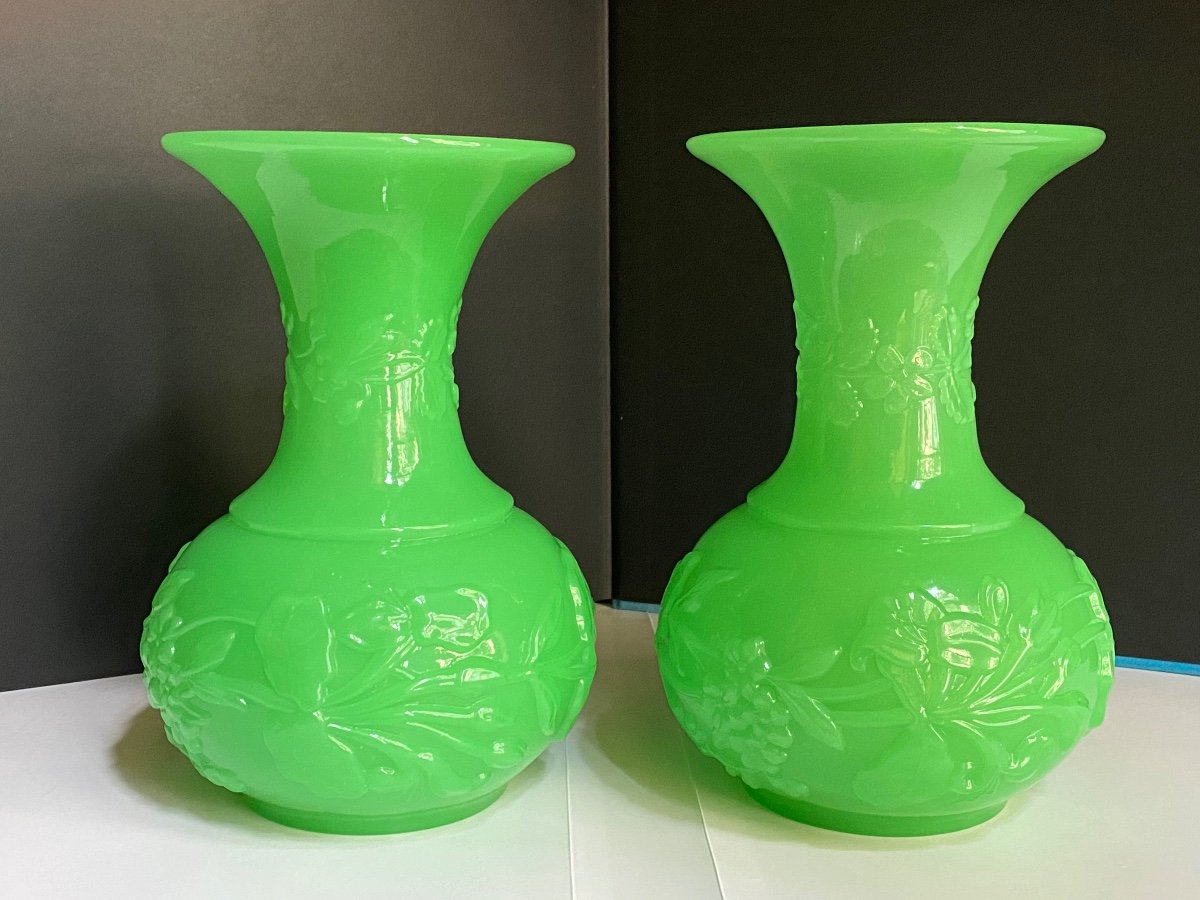 Pair Of Vases In Green Opaline Manufacture De Baccarat Mid XIXth Napoleon III Period.