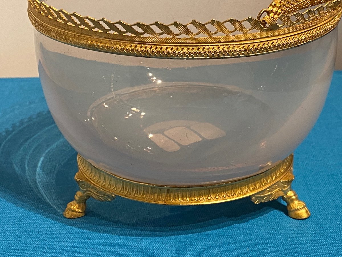 Cup In The Shape Of A Basket In Soapy Opaline Mounted Gilt Bronze Chiselled XIXth Charles X.-photo-2