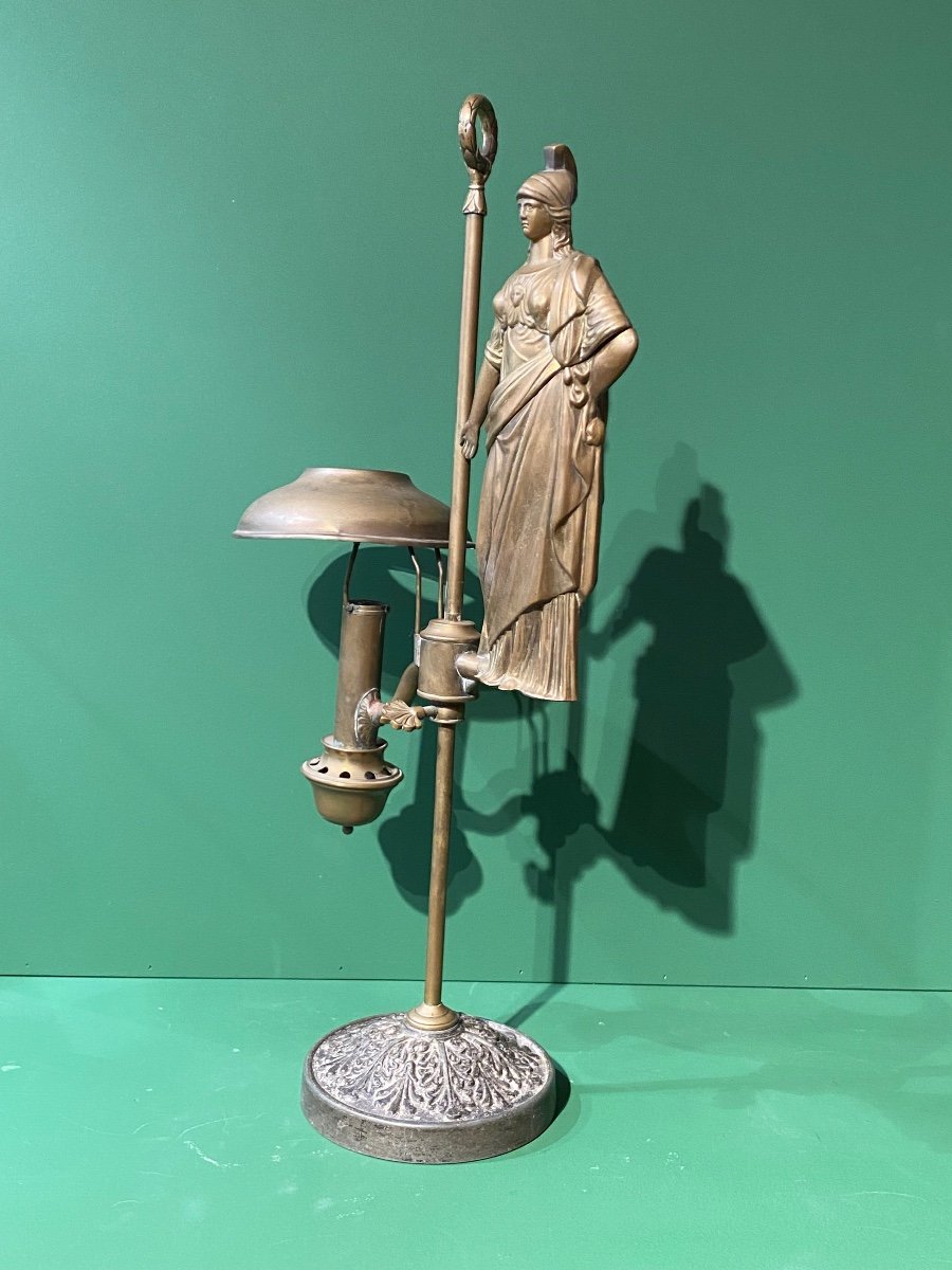 Rare Oil Lamp In Patinated Golden Brass Decor Of Athena Early 19th Century.-photo-2