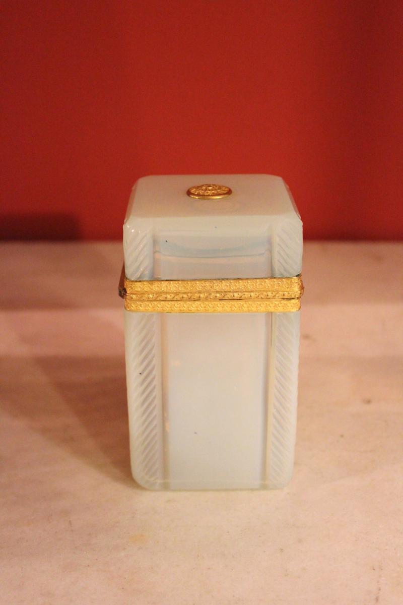 In Soapy Box Opaline. Charles X-photo-1