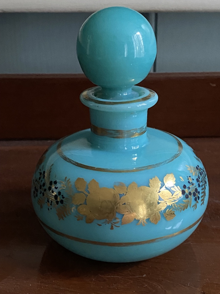 Rare flacon en opaline de couleur vert jade décor de Jean Baptiste Desvignes XIXe Charles X.-photo-2