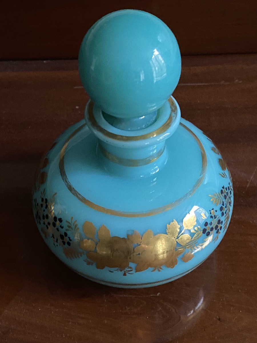 Rare flacon en opaline de couleur vert jade décor de Jean Baptiste Desvignes XIXe Charles X.-photo-3
