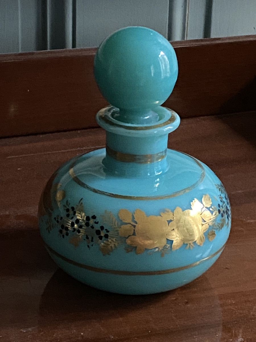 Rare flacon en opaline de couleur vert jade décor de Jean Baptiste Desvignes XIXe Charles X.-photo-4