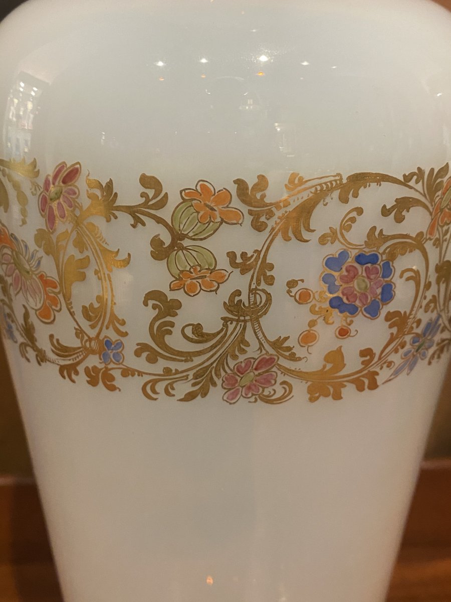 Important Vase En Opaline Savonneuse XIXeme Circa  1840.-photo-7