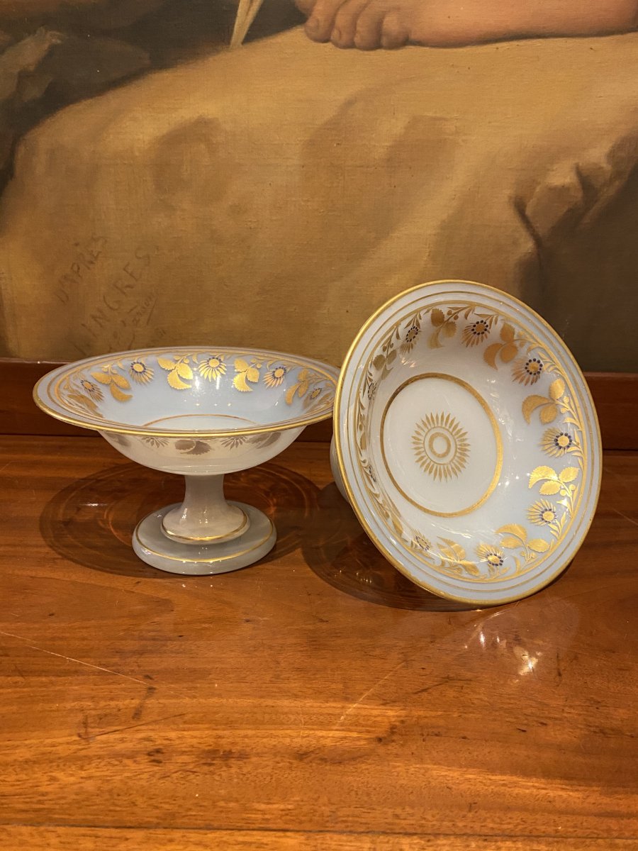 Rare Pair Of Baguier Cups In Opaline Soapy Decor Desvignes XIXth Charles X Period.-photo-3