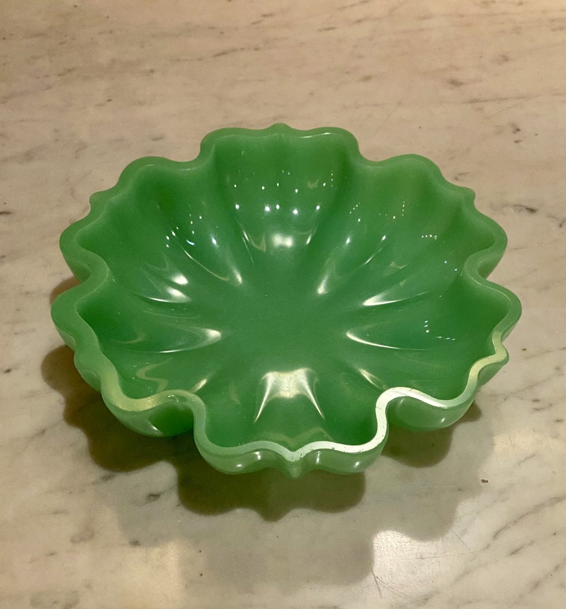 Importante Coupe Baguier Baccarat ou St Louis En Opaline Verte  XIXeme époque Napoléon III.