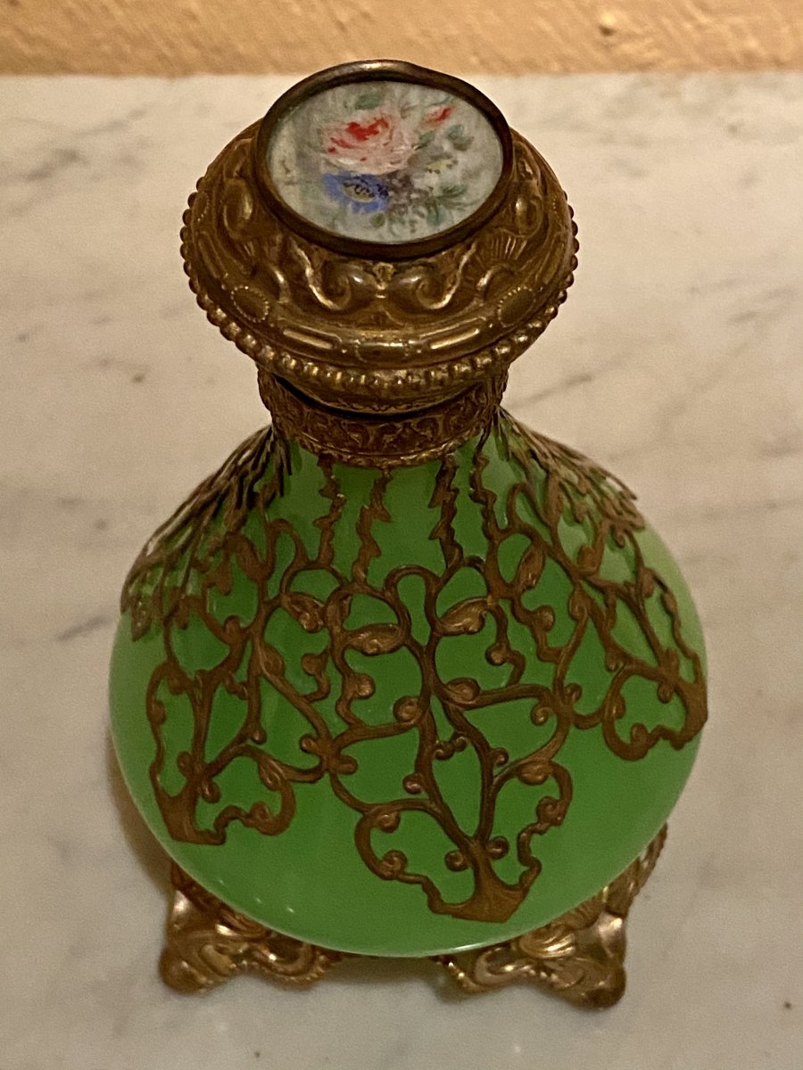 Importante Paire De Flacons En Opaline Verte  Montée Bronze Doré XIXeme époque Napoléon III.-photo-6