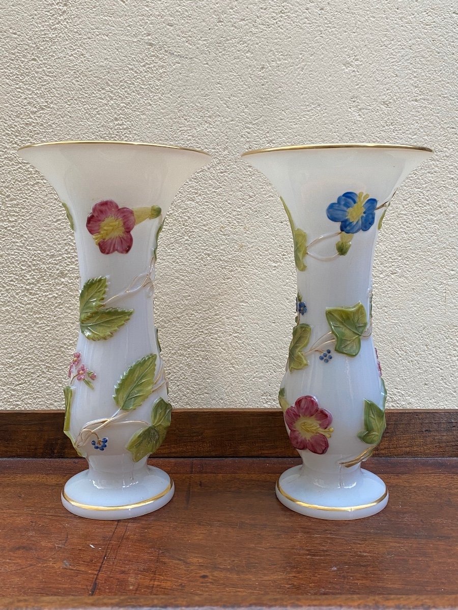 Pair Of Opaline Vases Decor With Bindweed Baccarat Manufacture XIXth Napoleon III.