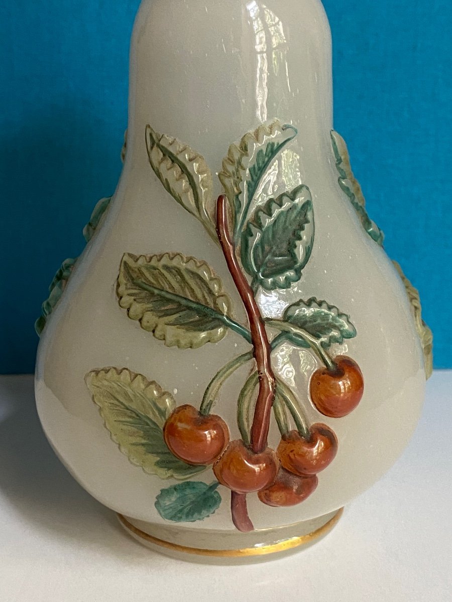 Pair Of Opaline Vases Decorated With Fruits XIXth Napoleon III Manufacture De Saint-louis.-photo-1