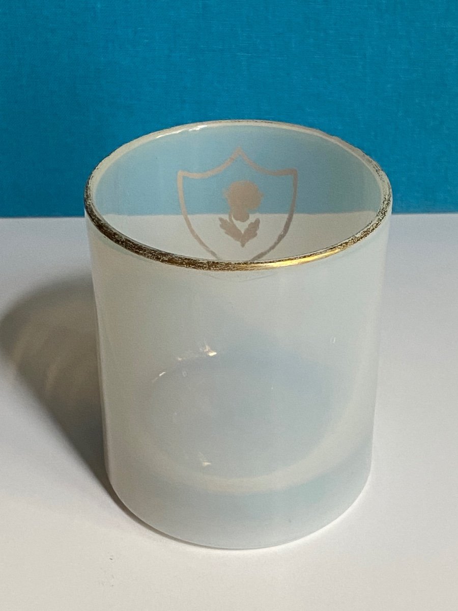Glass Or Tumbler In Soapy Opaline XIXth Charles X Period.-photo-2