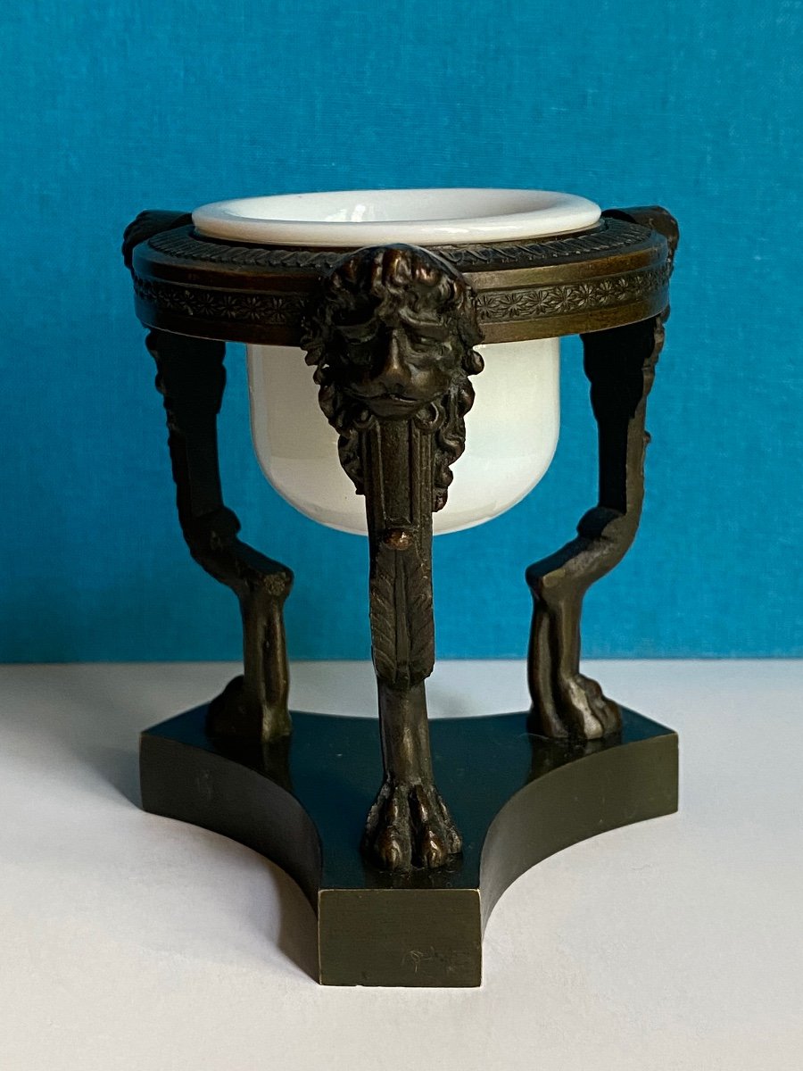 Collection Of Two Neoclassical Night Lights In Chiselled Bronze Patinated XIXth Charles X Period.-photo-3
