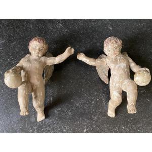 Pair Of Small Polychrome Carved Wooden Cherubs, 18 Th Century 