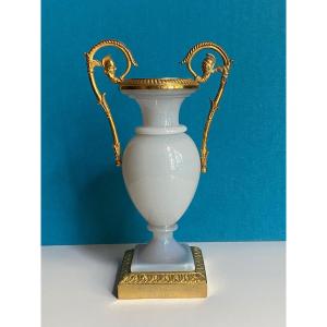 Rare Small Neoclassical Vase In Opaline And Chiseled Gilt Bronze With Decor Of Athena XIXth Charles X