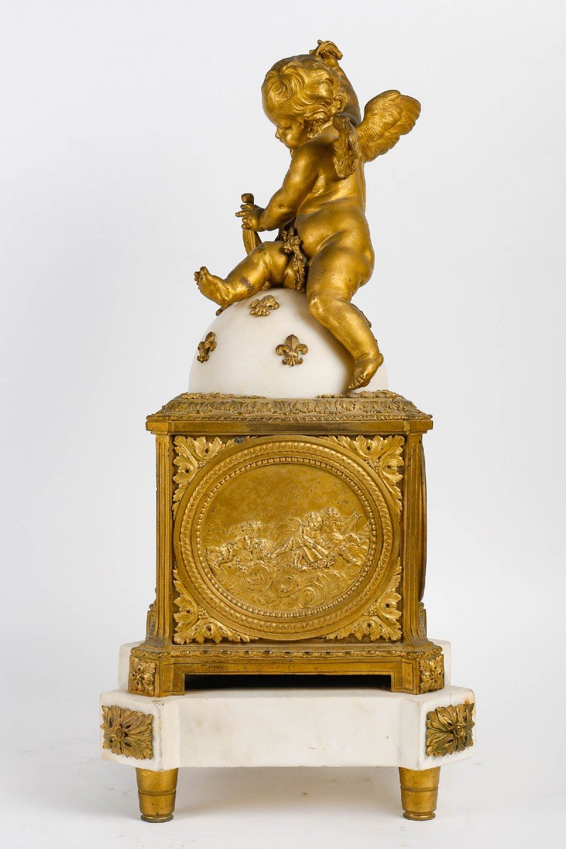 Pendule De Style Louis XVI En Bronze Doré Et Marbre Blanc-photo-1