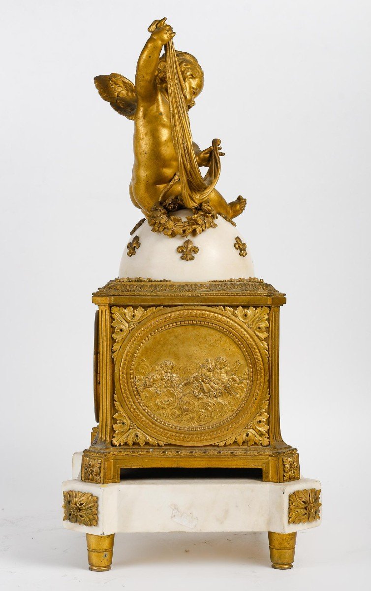 Pendule De Style Louis XVI En Bronze Doré Et Marbre Blanc-photo-3