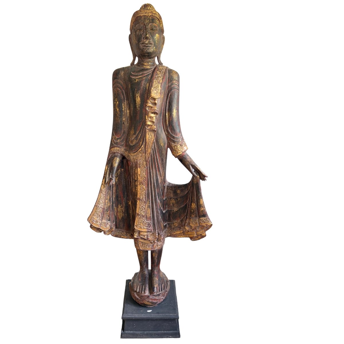 Bouddha birman debout en teck – Tradition Konbaung, fin XIXe–début XXe siècle