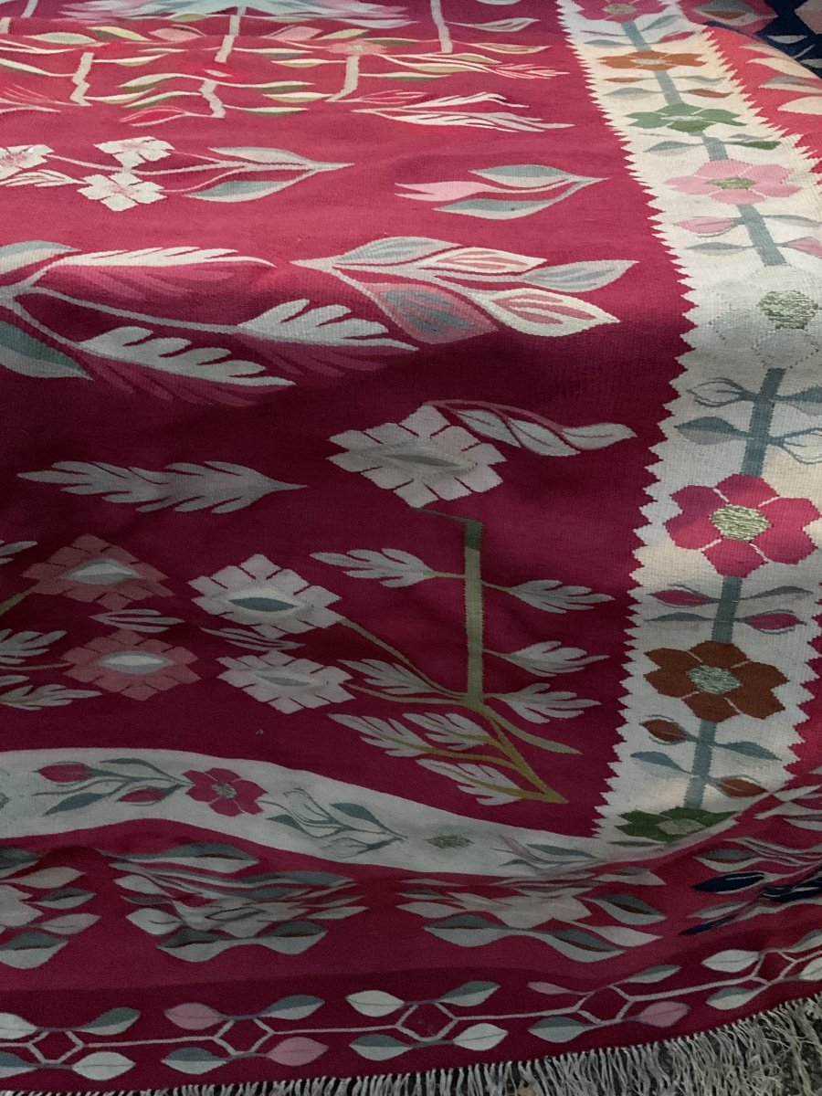 Gorgeous Eastern European Pink Kilim-photo-4