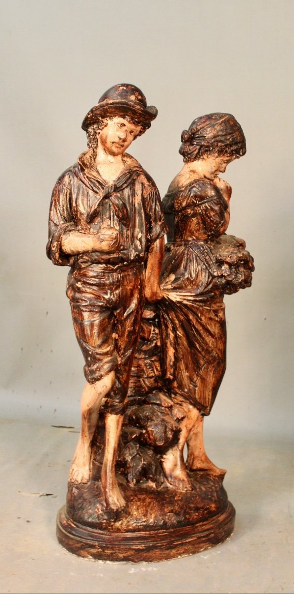 Paire De Statues Représentant Un Jeune Couple -photo-3