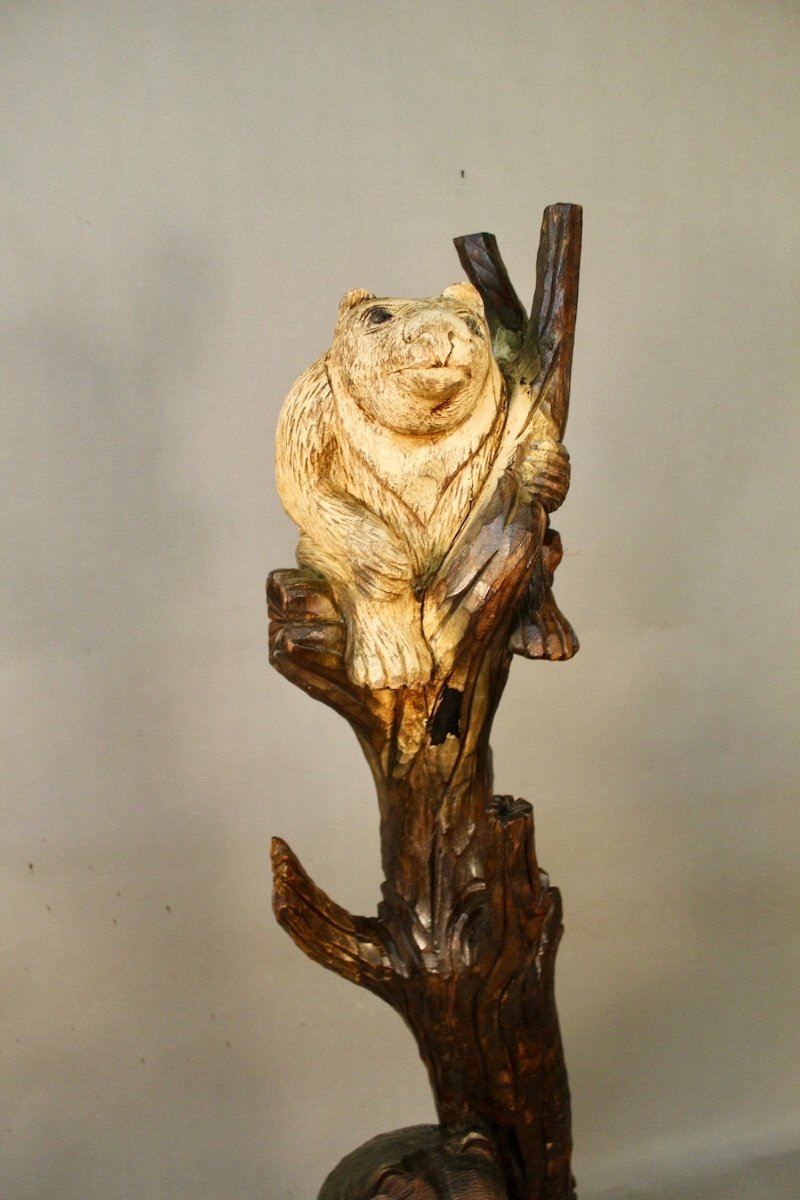 Wooden Sculpture Of 2 Bears On A Brienz Style Trunk-photo-1