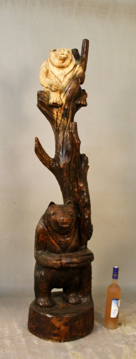 Wooden Sculpture Of 2 Bears On A Brienz Style Trunk