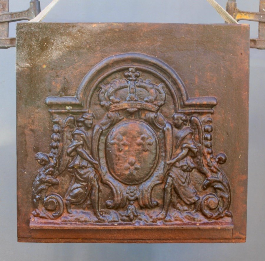 Renaissance Fireplace Plate With Ventilation Circuit
