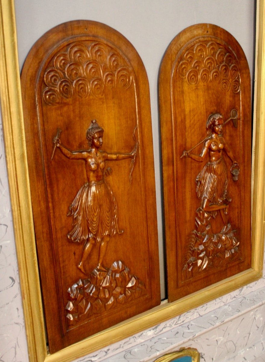 Pair Of Walnut Panels "bow And Butterfly Hunters"-photo-3