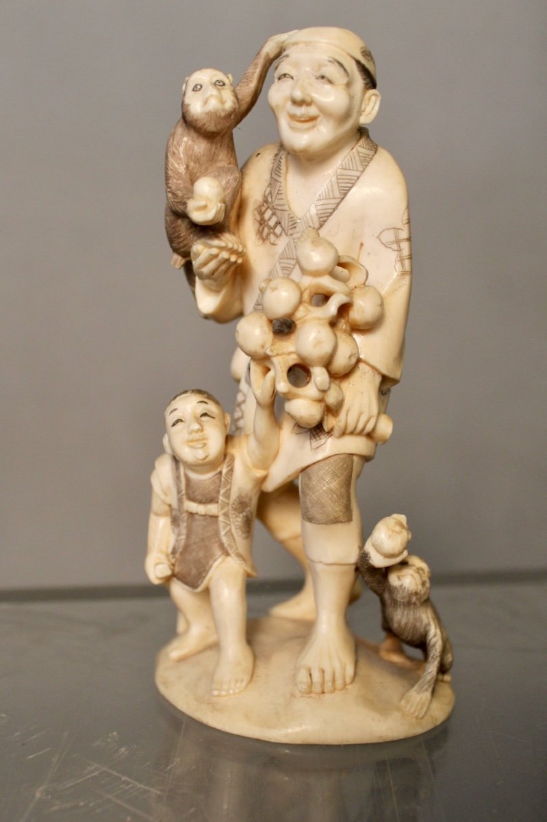 Okimono In Ivory China 1920