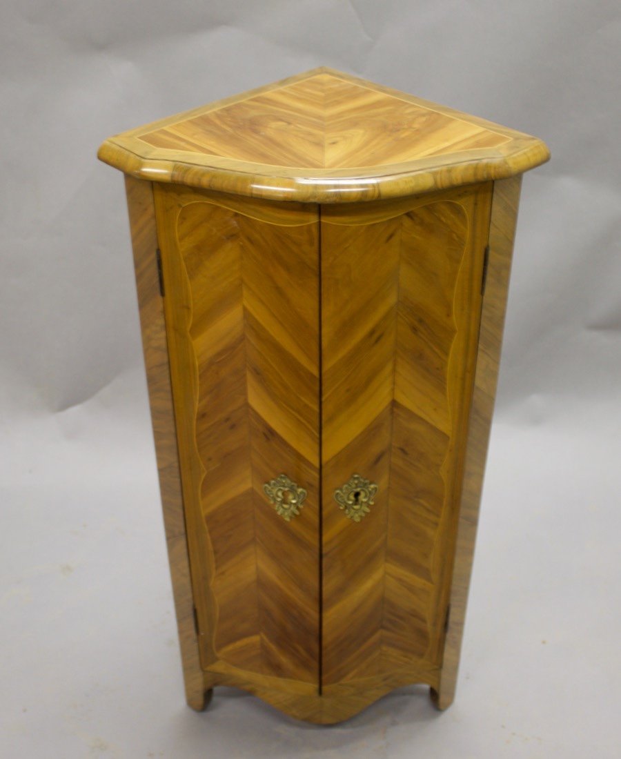 Small Inlaid Corner Cabinet -photo-4