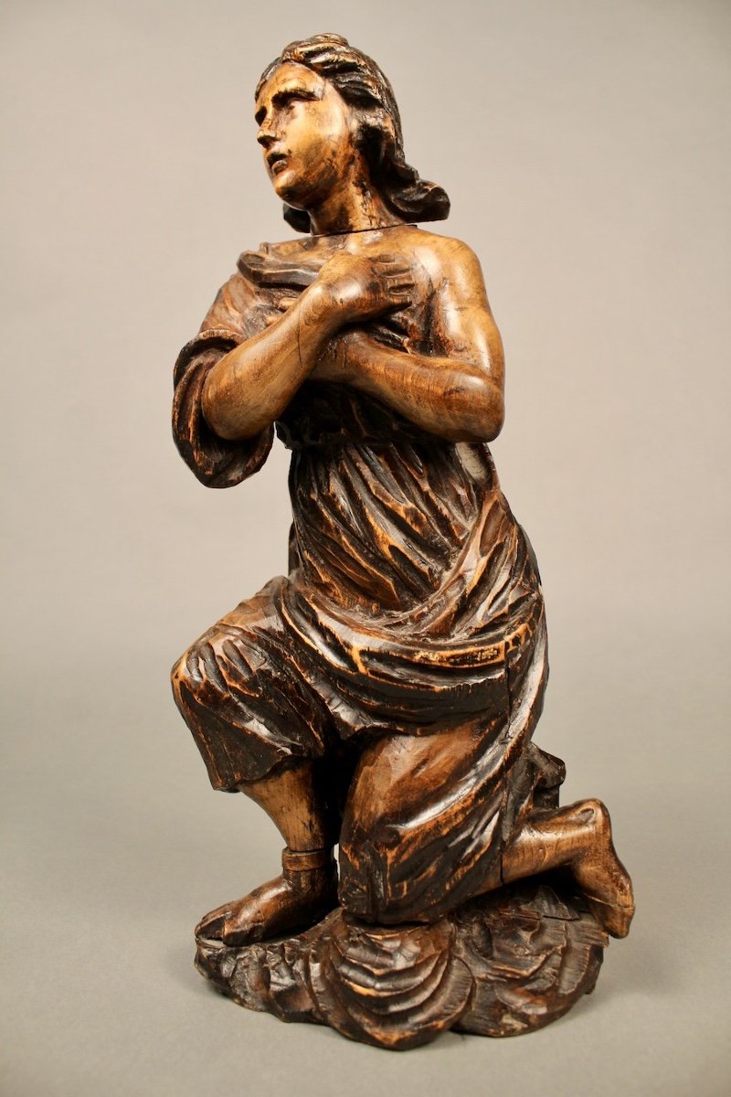 Praying Couple In Walnut Carved In The Round, 18th Century -photo-2