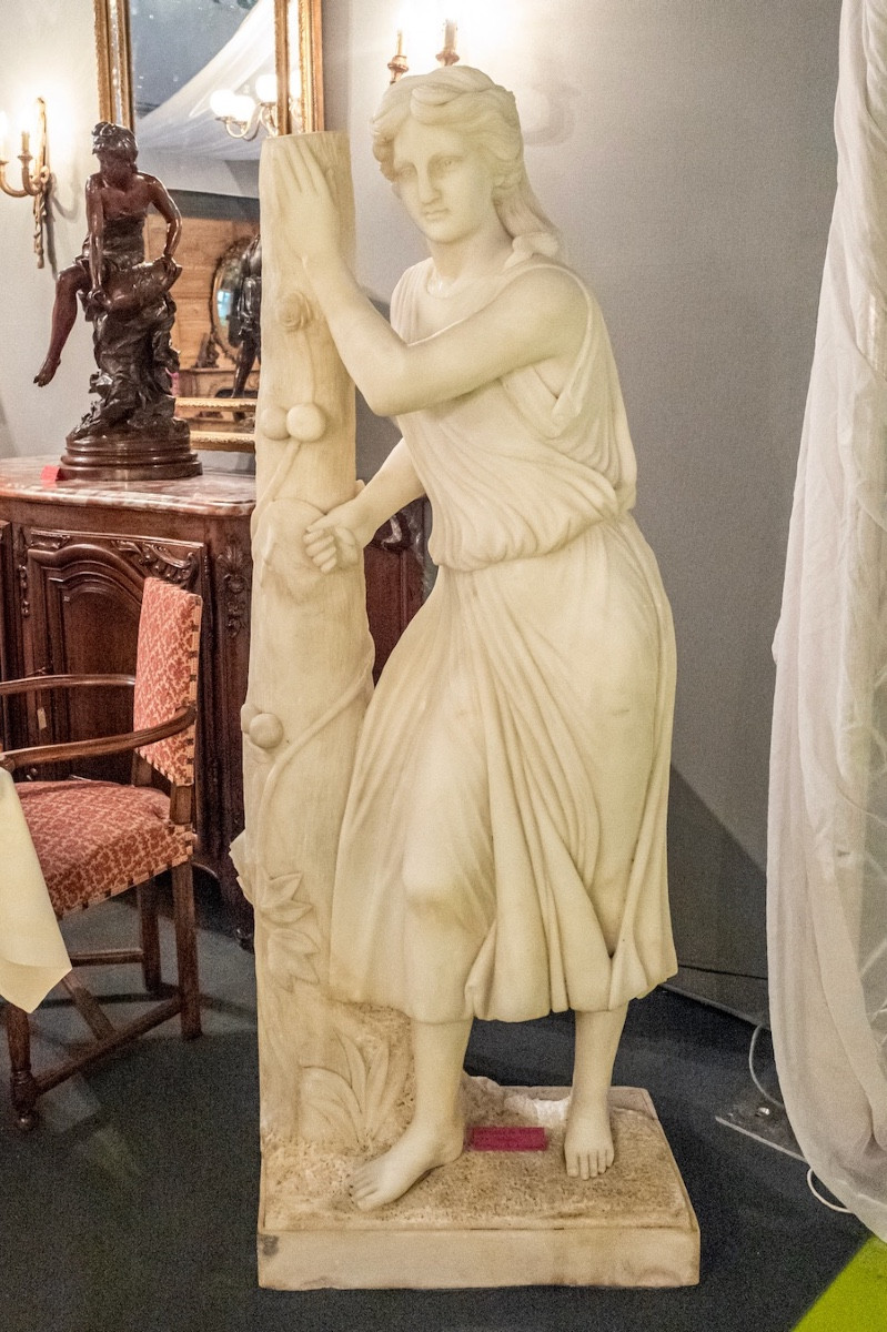 Carrara Marble "fruit Picker" 170 Cm 