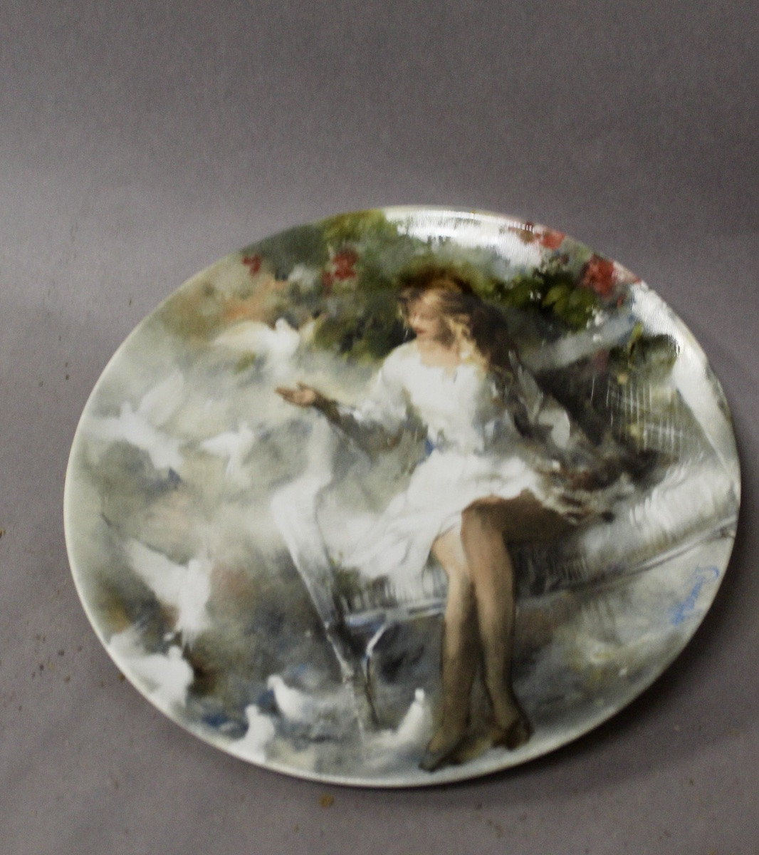 Assiettes en porcelaine collection « Past Memories » par l'artiste néerlandais Willem Haenraets-photo-5