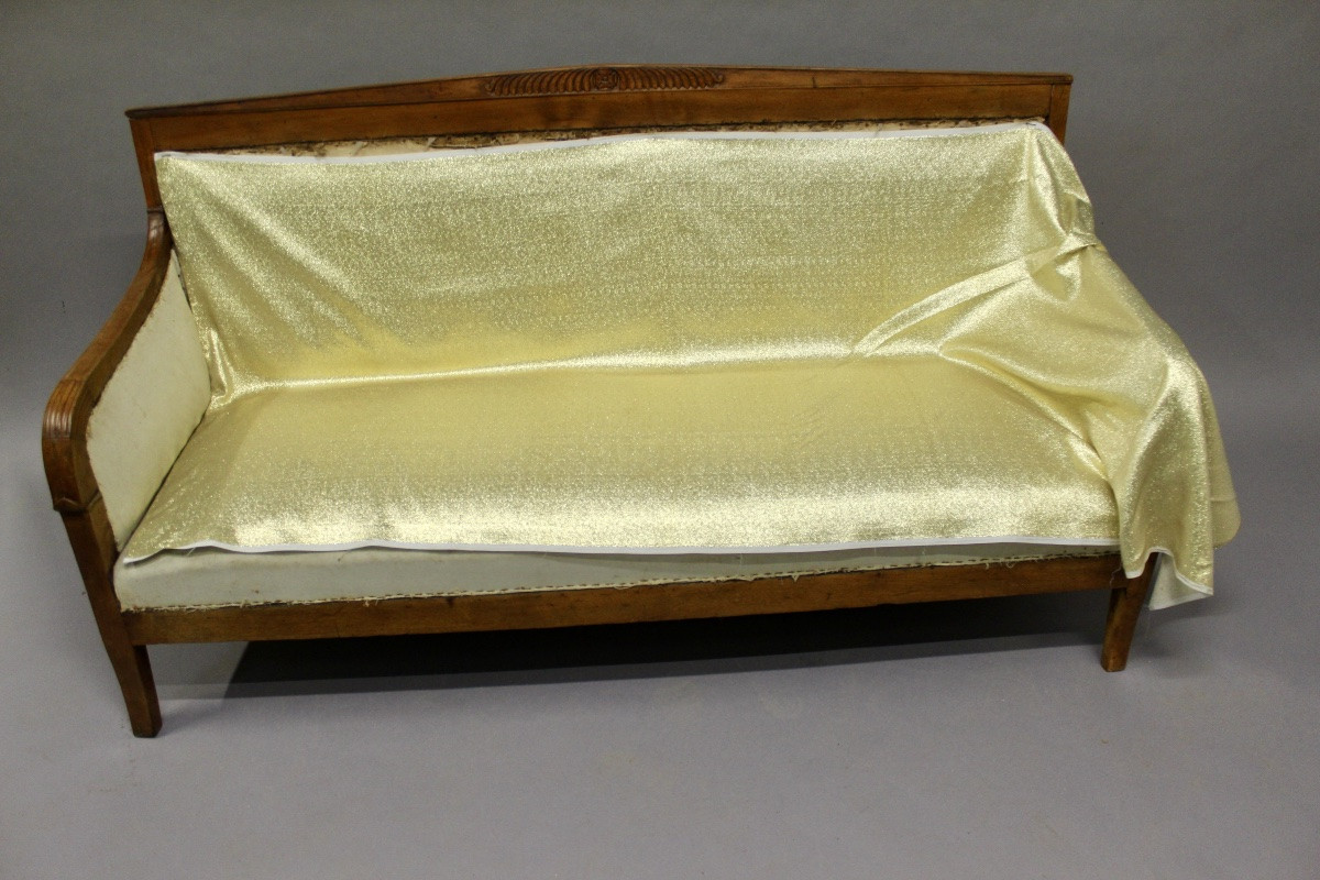 Restoration Period Bench To Be Reupholstered-photo-4