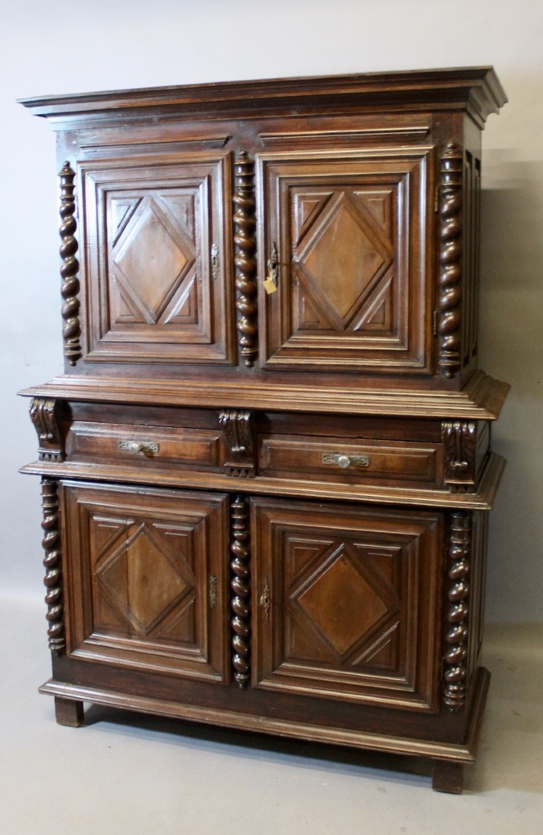 Louis XIII Four-door Sideboard In Walnut, Late 17th Century-photo-3