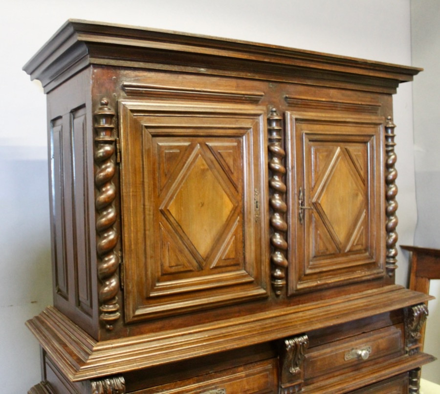 Louis XIII Four-door Sideboard In Walnut, Late 17th Century-photo-2
