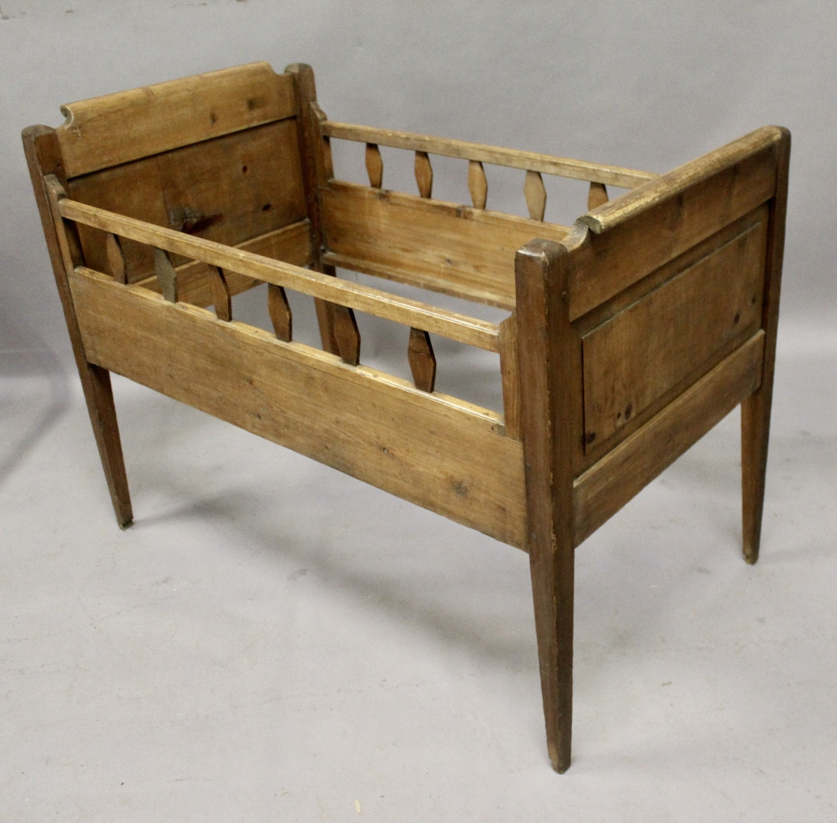 Lit ancien pour enfant XIXème -photo-3