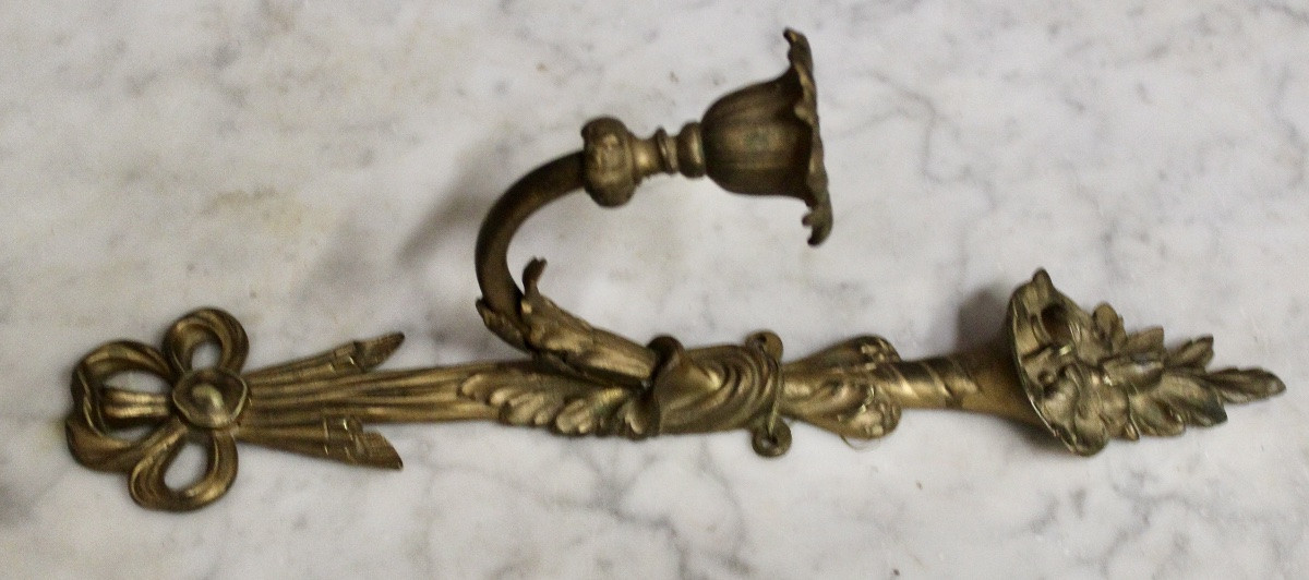 Louis XV Style Bronze Wall Light-photo-1