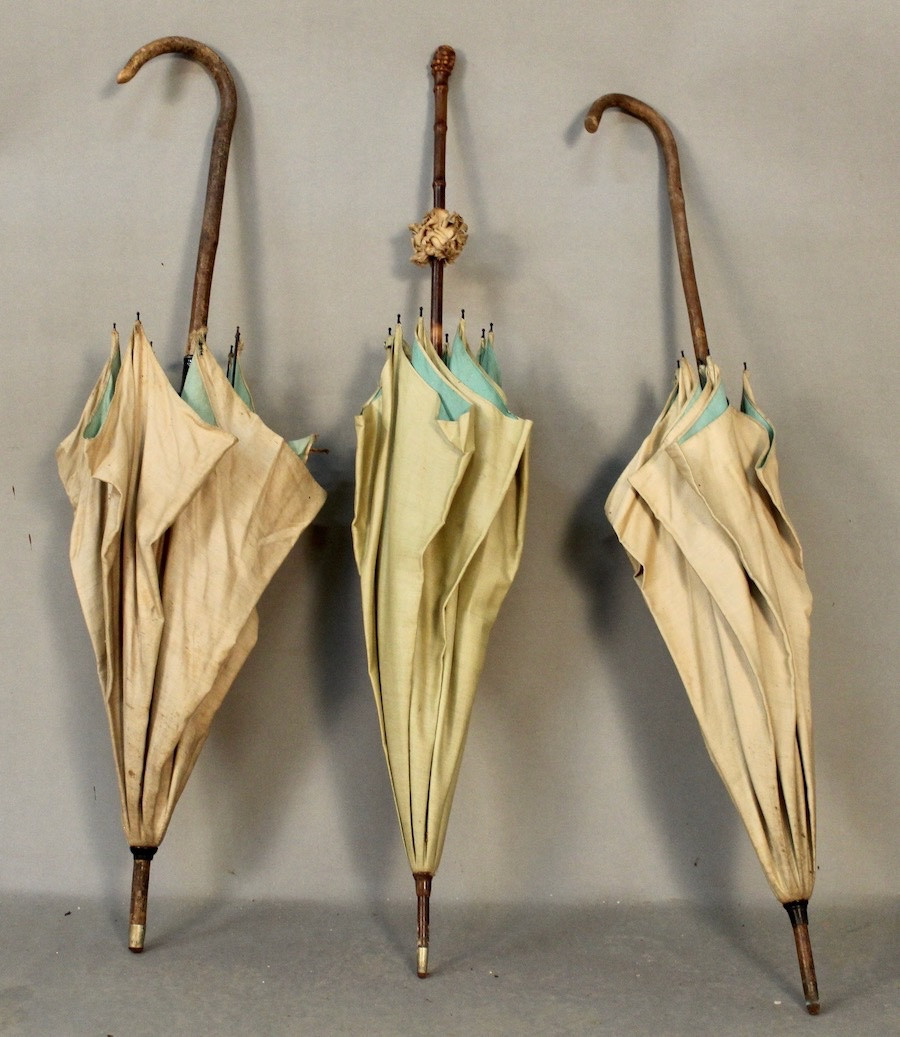 Suite de 11 ombrelles en tissu -photo-6