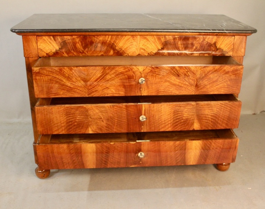 Restoration Period Chest Of Drawers In Burr Walnut, Marble Top -photo-1