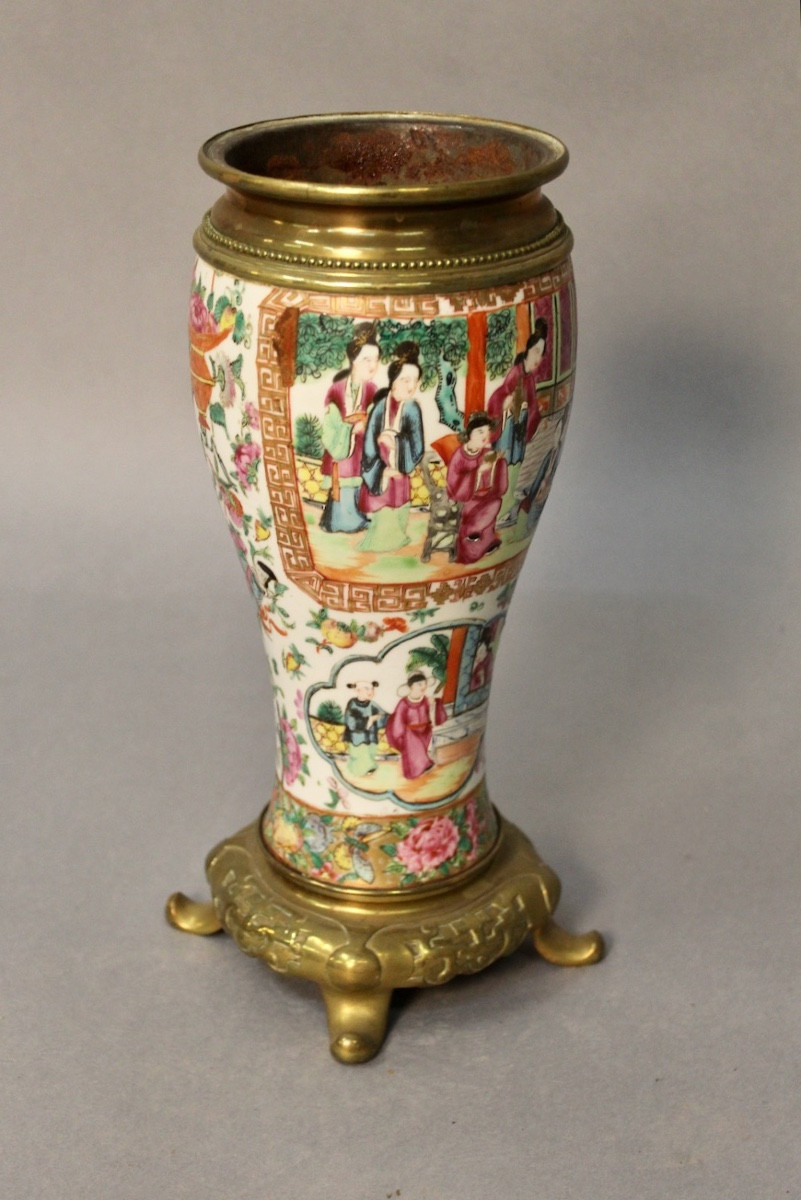 Vase Chinois en porcelaine de canton et bronze 