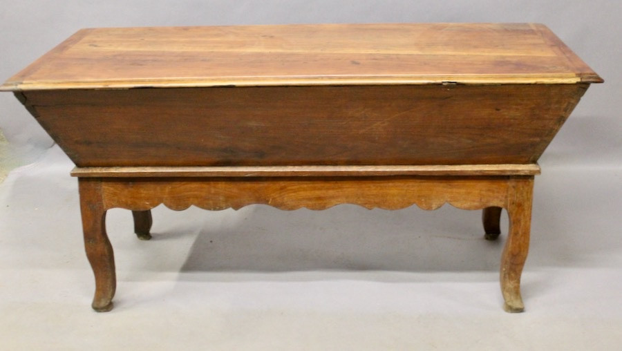 Louis XV Cherrywood Kneading Trough-photo-2