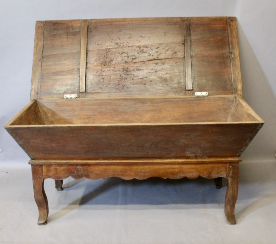 Louis XV Cherrywood Kneading Trough-photo-5