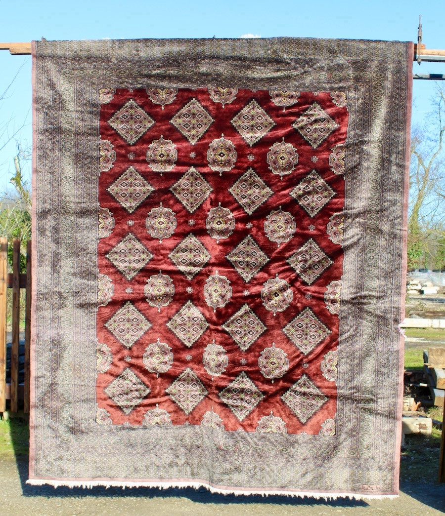 Very Large Pakistani Rug 233 Cm X 112 Cm