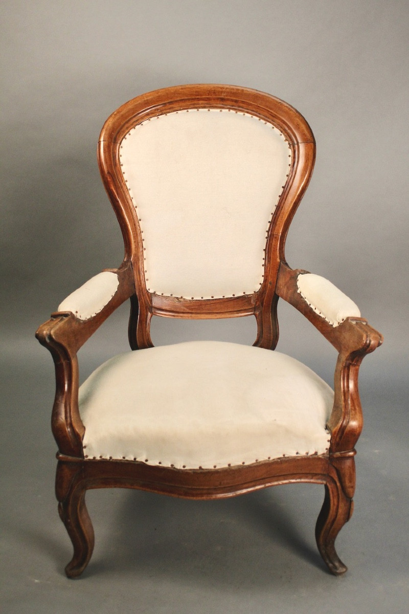 Fauteuil Louis Philippe en noyer