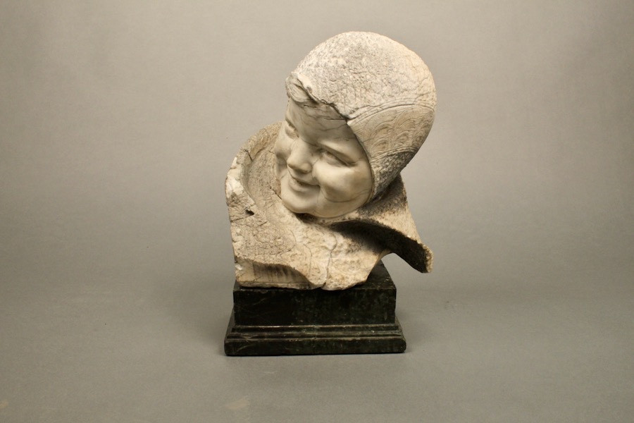 Sculpture en pierre Visage d'enfant XIXème sur socle marbre