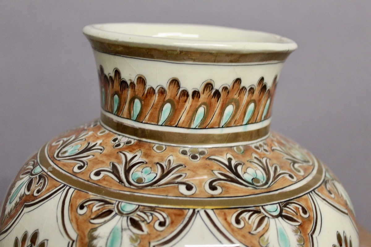 Small Oriental Ceramic Vase-photo-4