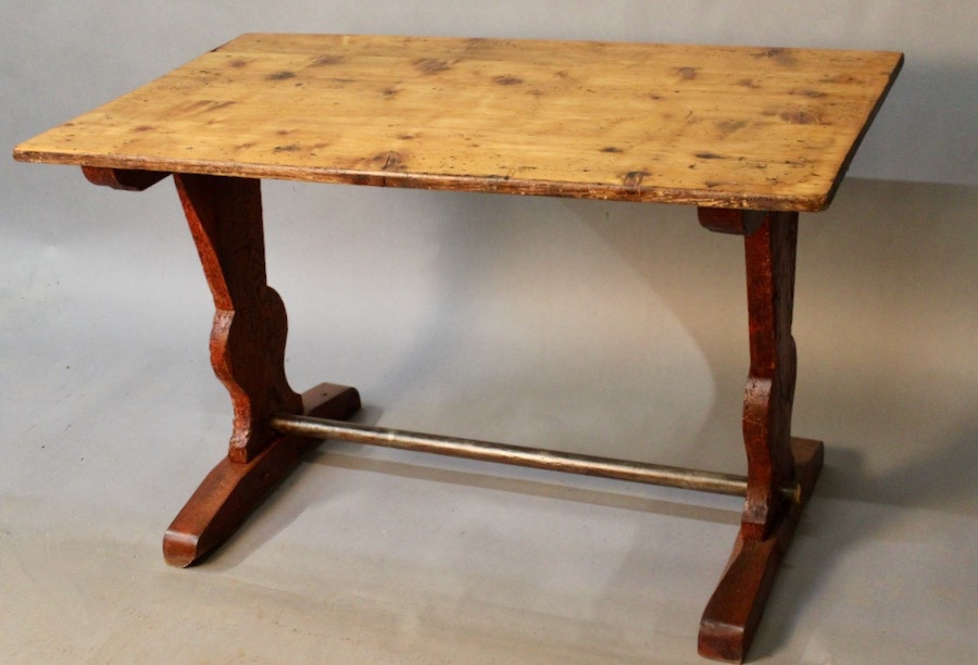 Bistro Table With Removable Extension Leaf