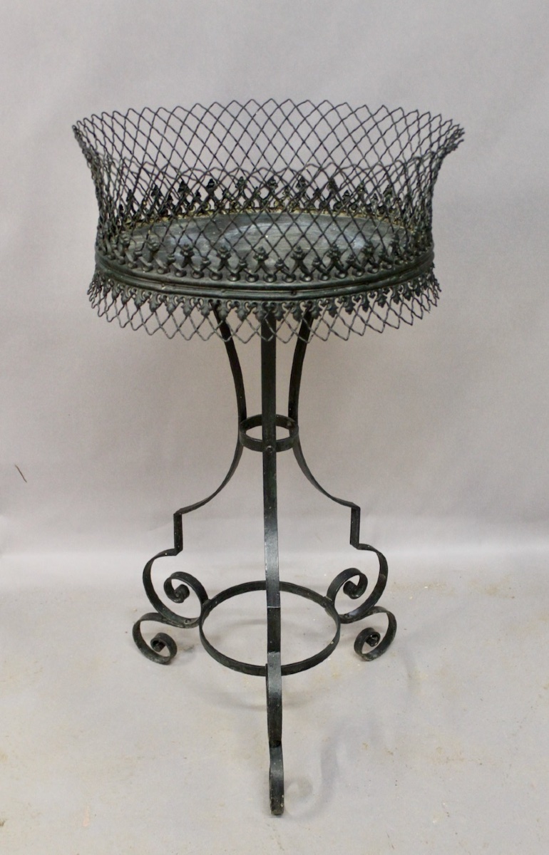 Oval Iron Planter, With Stand -photo-2