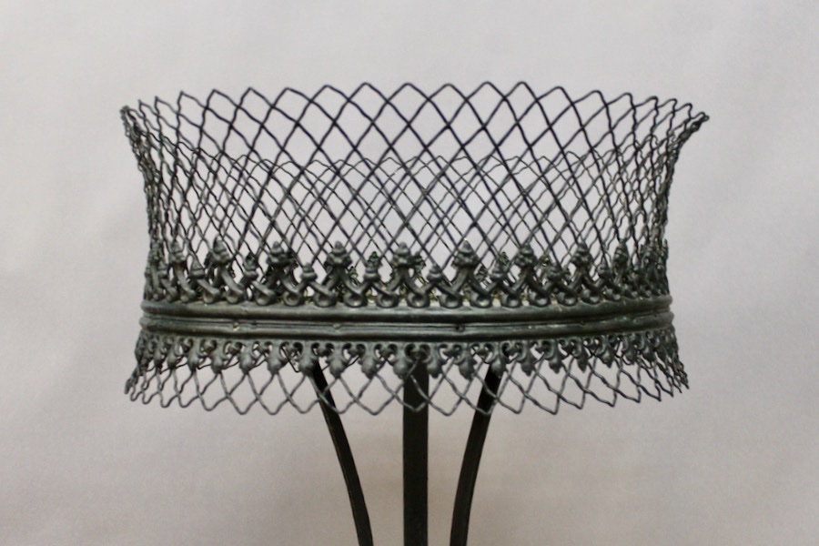 Oval Iron Planter, With Stand -photo-3