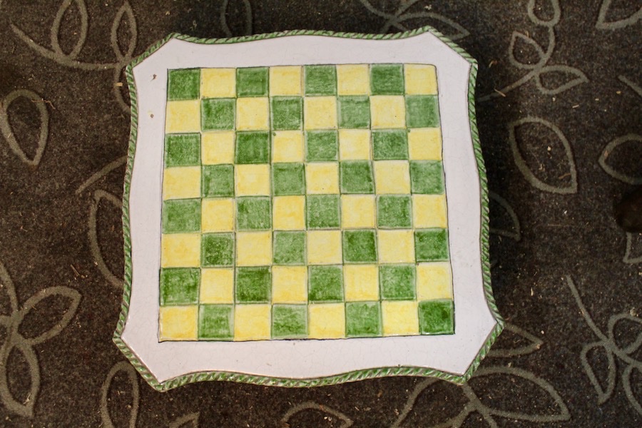Table d'échecs design « Éléphants » Émaillée, peinte à la main-photo-4